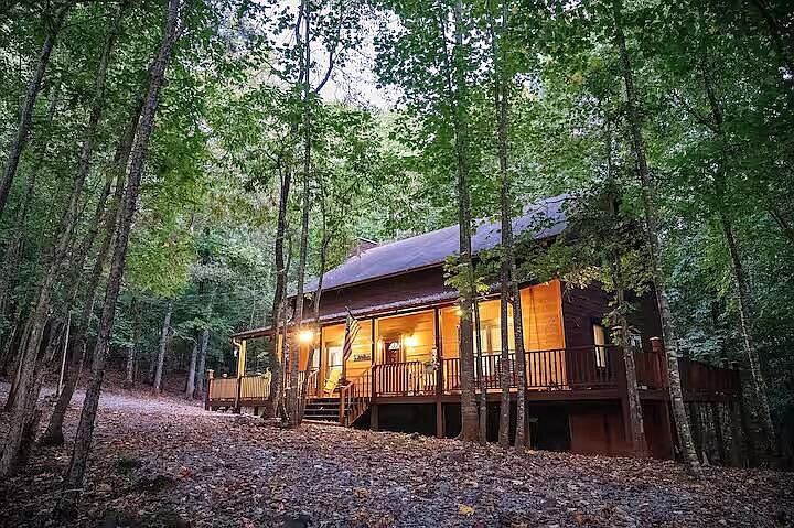 1st image of 32 Bear Ct