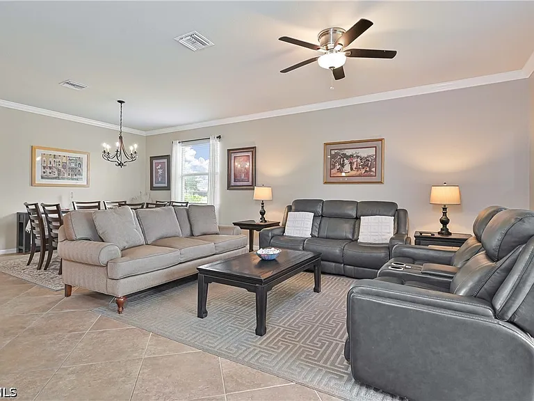 3153 Walnut Grove Ln — Photo 15