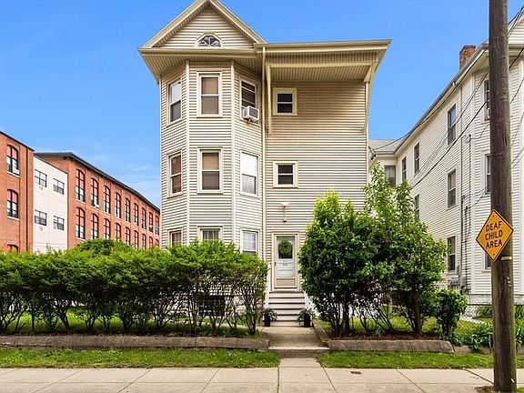 4th image of 203 Deane St