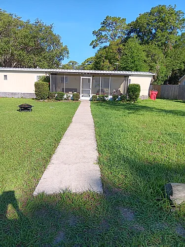 1440 S US Highway 301 Photo 1