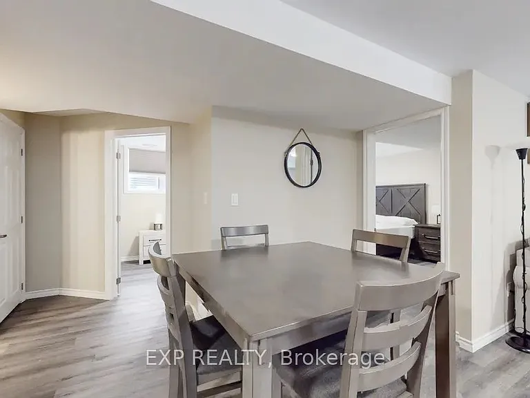 967 Wright Dr #LOWER — Photo 8