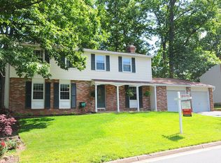 112 Gold Thorn Way, Sterling, VA 20164