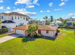 476 Seagull Ave, Naples, FL 34108