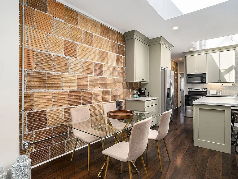 110 Washington Ave #110 — Photo 24