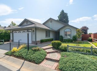 1385 Bully Choop Trl, Redding, CA 96003