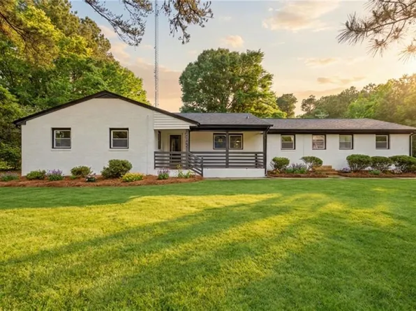 3702 Nansemond Pkwy, Suffolk, VA 23435