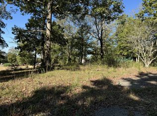 528 Airport Ridge Rd, Linden, TN 37096