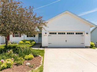 504 Sugar Creek Ln, North Liberty, IA 52317