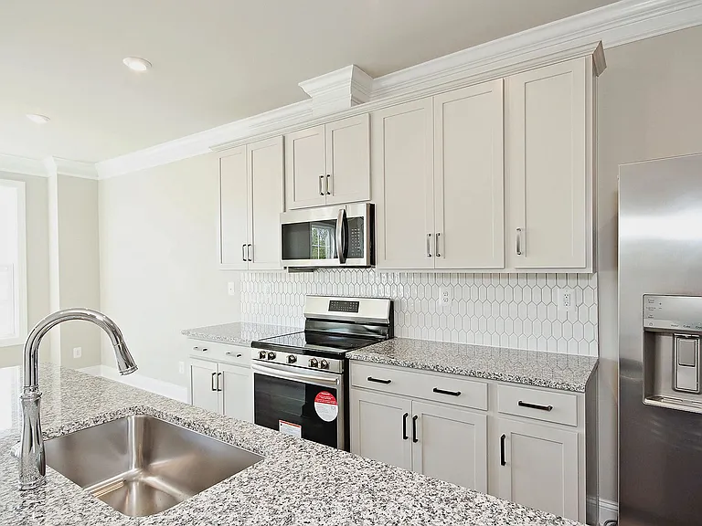 2429 Anlee Rd #A — Photo 6