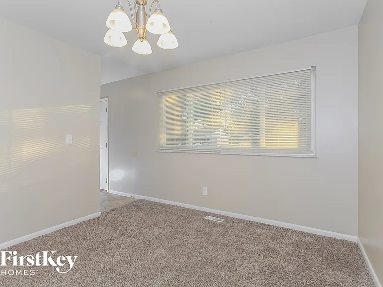 552 Waycross Rd — Photo 4
