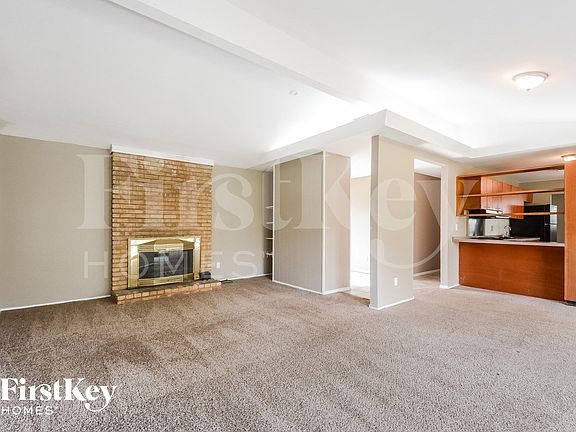 3rd image of 2405 Brook Dr