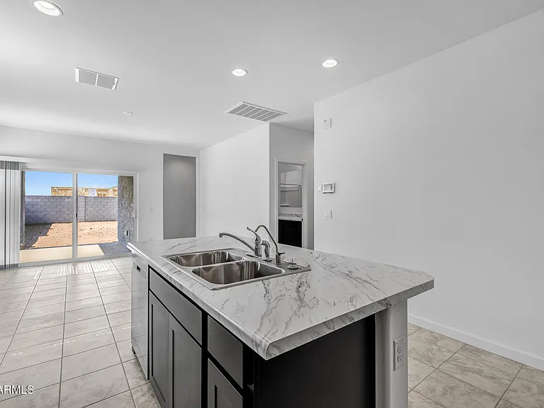 38125 W Excussare Way — Photo 9