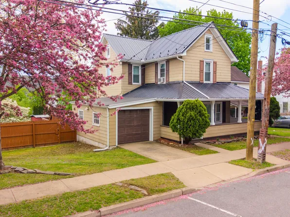 422 E 4th St, Bloomsburg, PA 17815