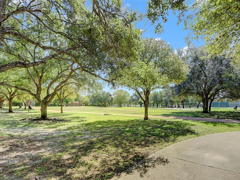 4309 Stillbrooke Dr — Photo 43