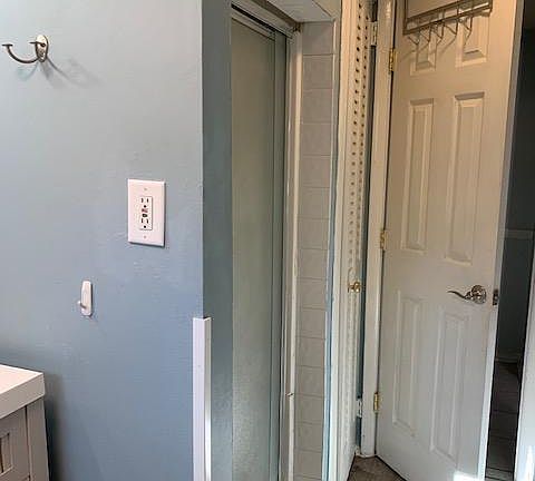 3rd image of 37 Mendolia Ct