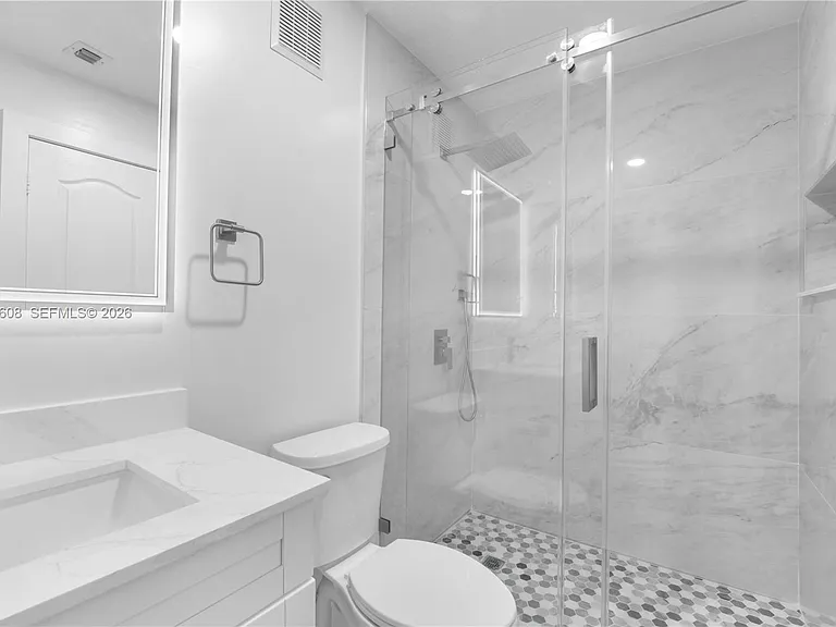 2802 SW 128th Way — Photo 24