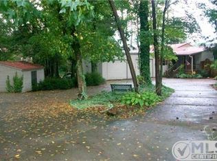 2786 Airport Rd, Centerville, TN 37033