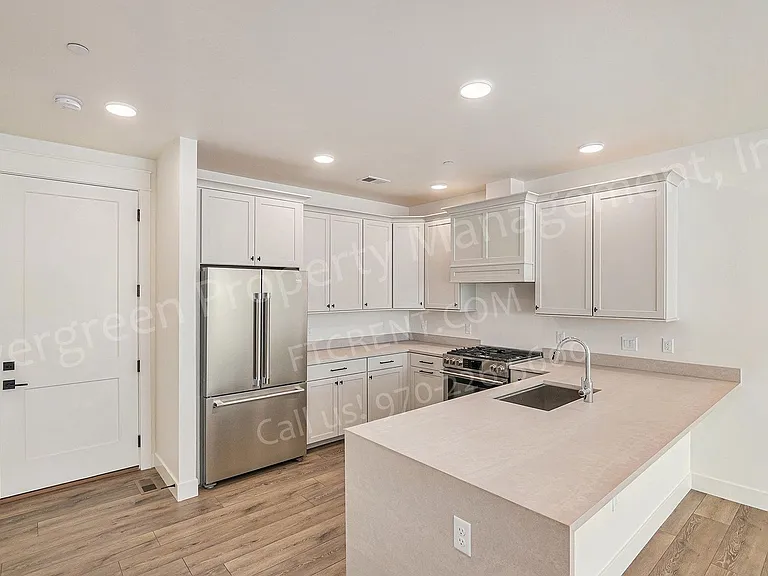3045 E Trilby Rd #F26 — Photo 8