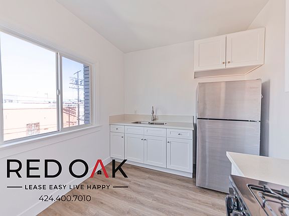 2nd image of 3800 1/2 S Grand Ave #9