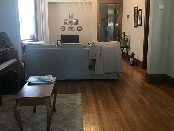 3rd image of 2636 N Francisco Ave