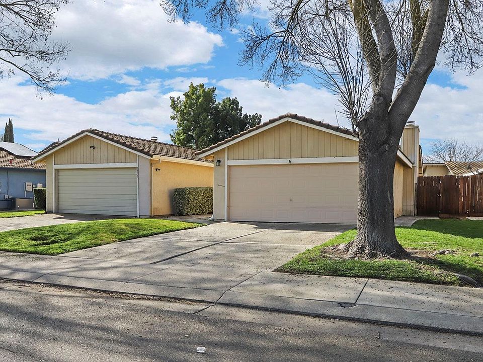 1st image of 7229 Village Green Dr