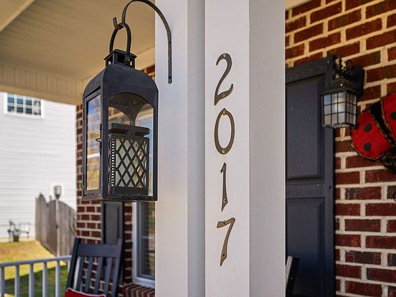 2nd image of 2017 Satinwood Dr