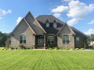 159 William Cir, Lafayette, TN 37083