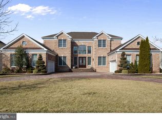 318 Clubhouse Ln, Wilmington, DE 19810