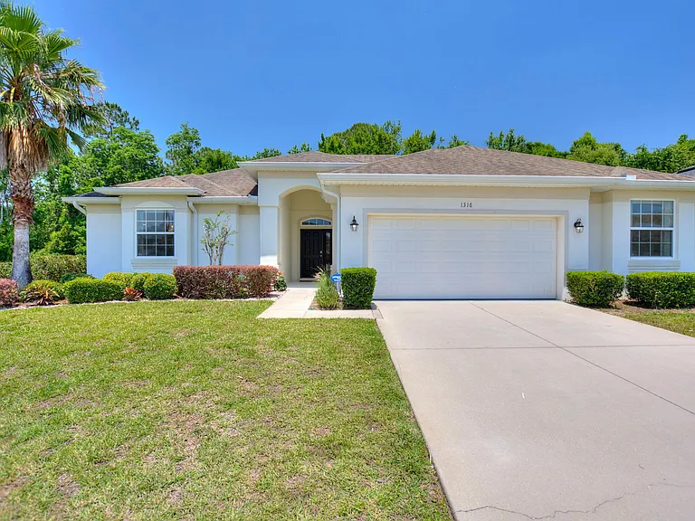 1316 Golf Course Pkwy — Photo 2