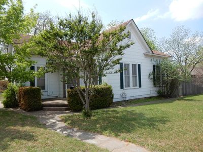 801 W Main St, Fredericksburg, TX, 78624