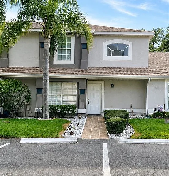 14426 Island Cove Dr — Photo 2