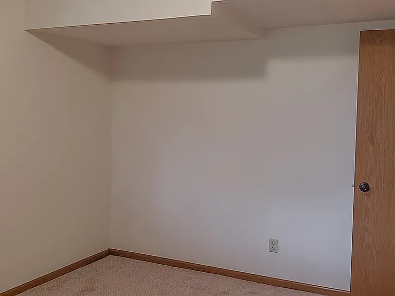 113 W Parkview St #B — Photo 18