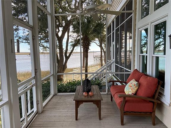 2nd image of 1043 Plantation Point Dr