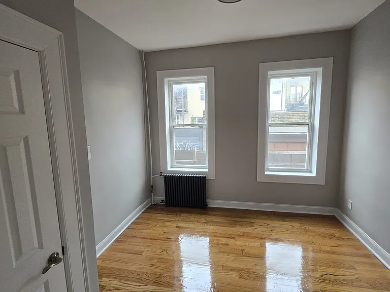 284 3rd St #AD — Photo 3