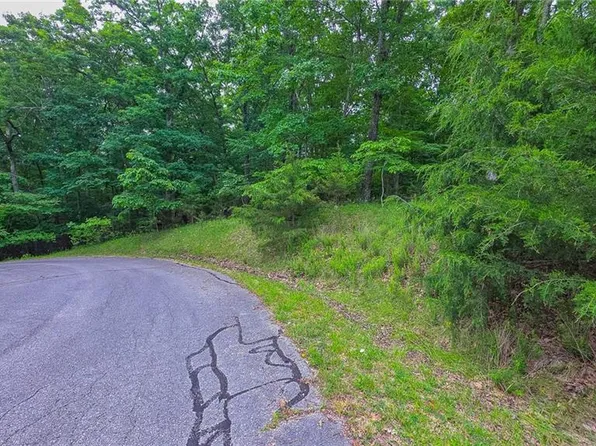 850 Grand Cypress Ct, Sunrise Beach, MO 65079