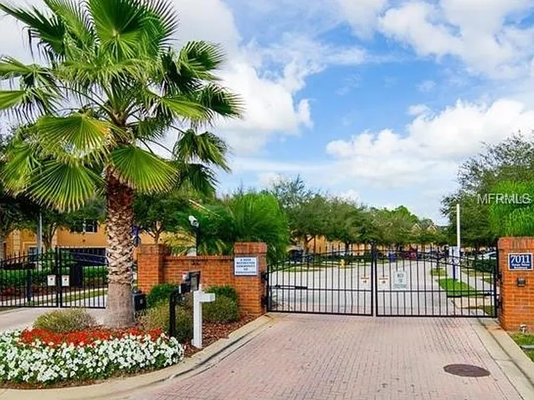 6240 Ashbury Palms Dr — Photo 14
