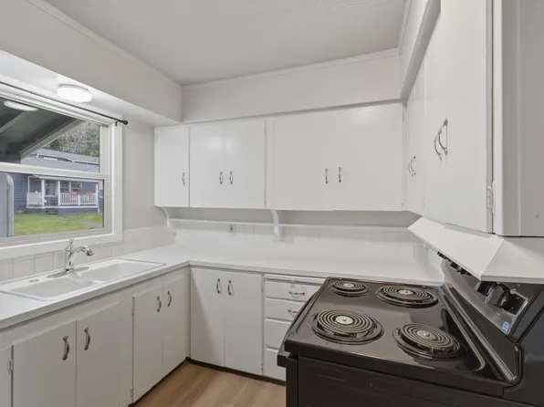 River Grove, 91817 Highway 202 #22, Astoria, OR 97103