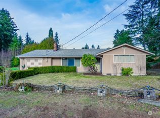 8329 110th St E, Puyallup, WA