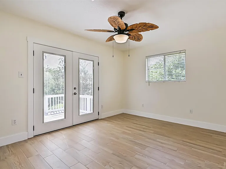 1578 Railroad Ave — Photo 20