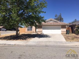 3425 Granite Ct, Rosamond, CA 93560