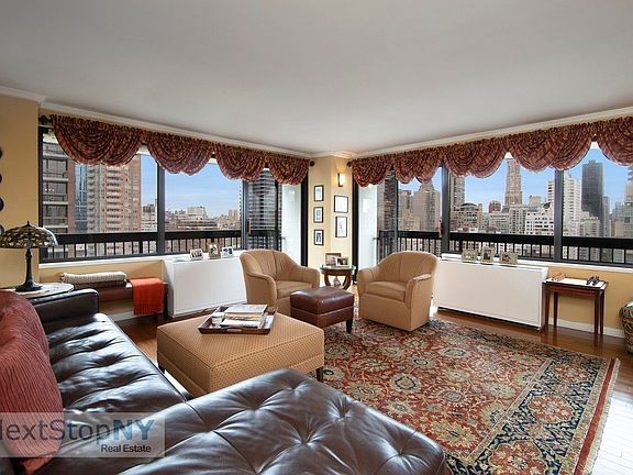 2nd image of 300 E 59th St APT 1905