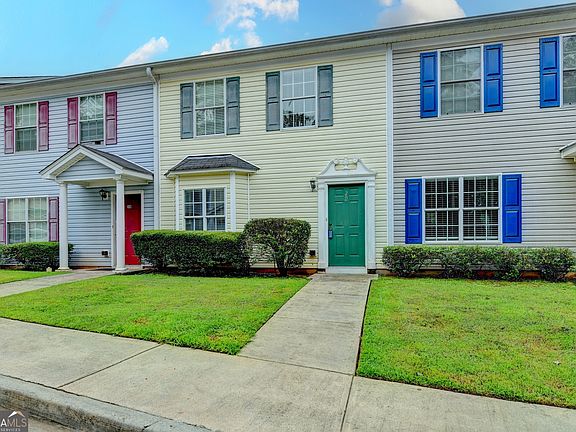 2nd image of 990 Harbins Rd #D2
