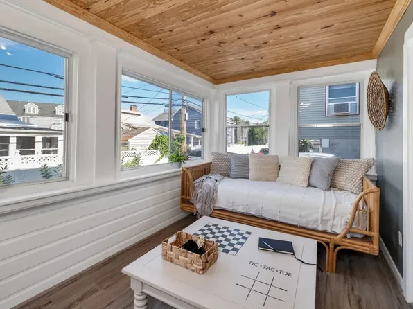 9 Cole St, Hampton, NH