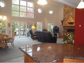 3rd image of 13 Farrwood Dr