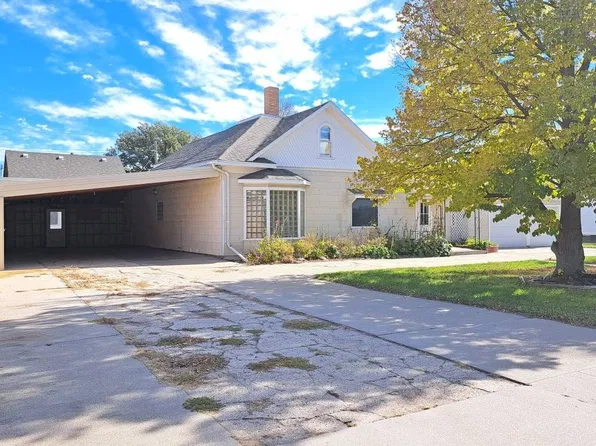 109 N Baker St, Hay Springs, NE 69347