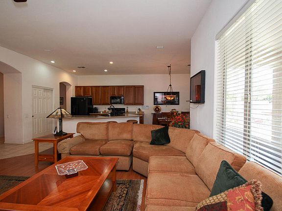 5th image of 3152 E Buena Vista Dr