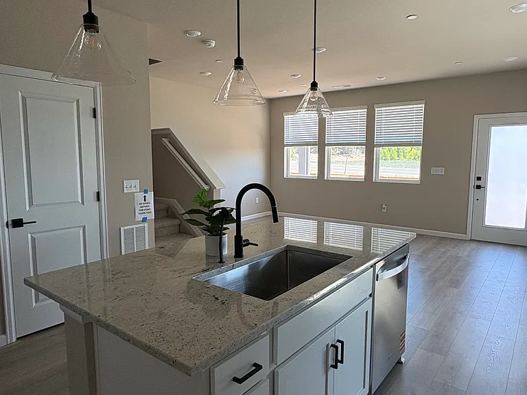 978 Nettle Ln — Photo 11