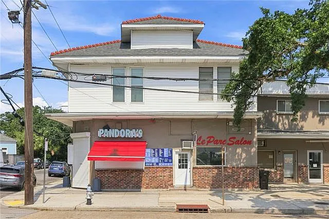 1 bed, 1.0 bath, 900 sqft, $1,450 — Photo 1