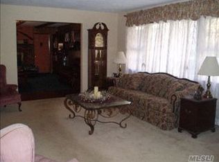 170A E 23rd St, Huntington Station, NY 11746