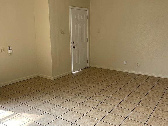 5th image of 7526 Windsor Oaks